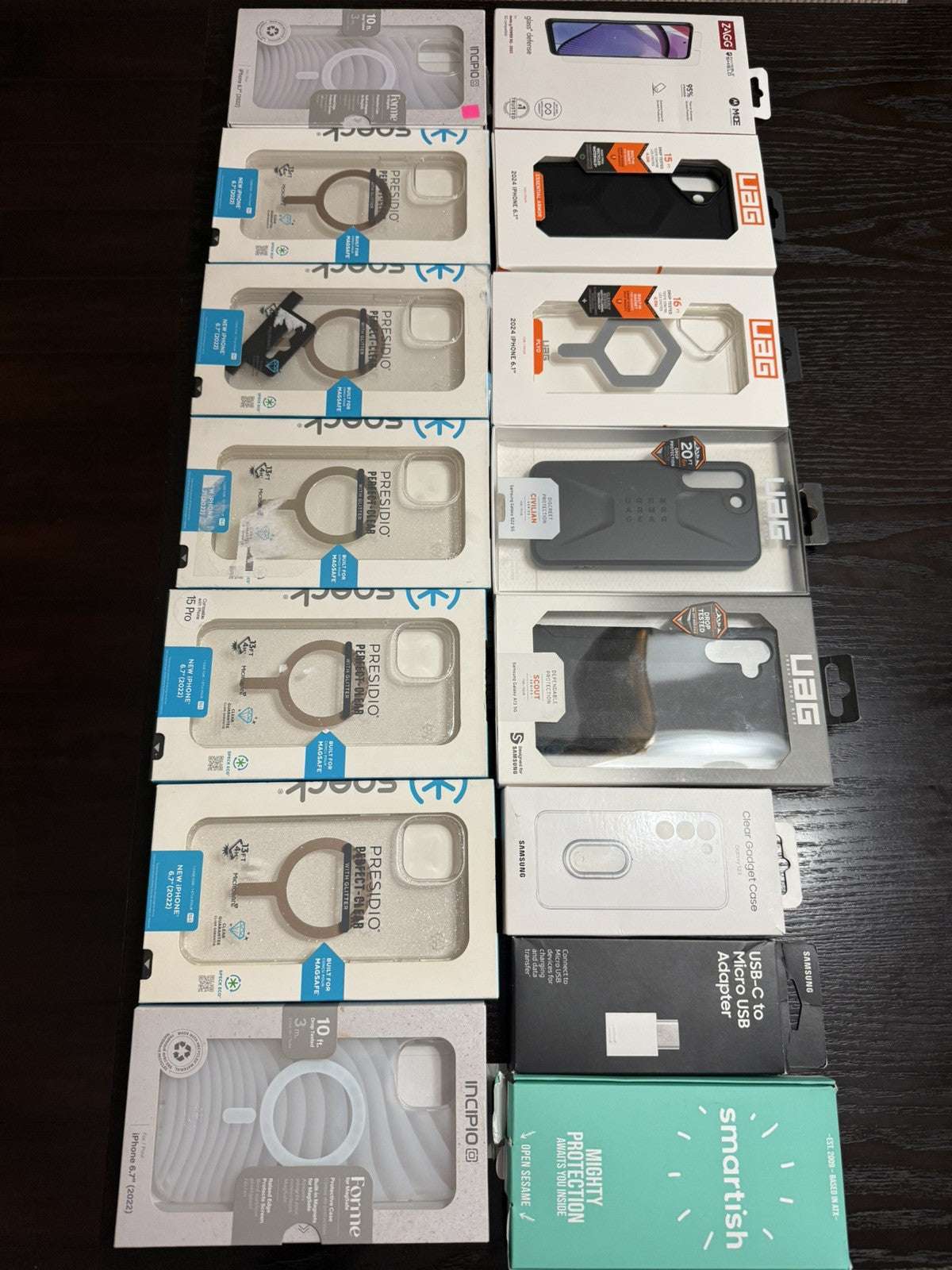 Lot wholesale 15 Items for  Iphones  and Samsung resale bulk. Name Brands Only