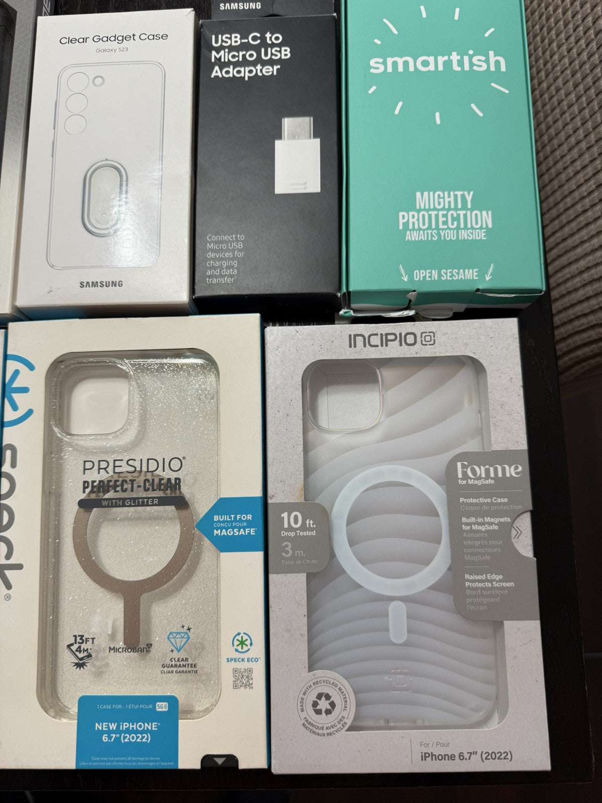 Lot wholesale 15 Items for  Iphones  and Samsung resale bulk. Name Brands Only